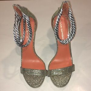 Via spigal glitter shoes new size6.5